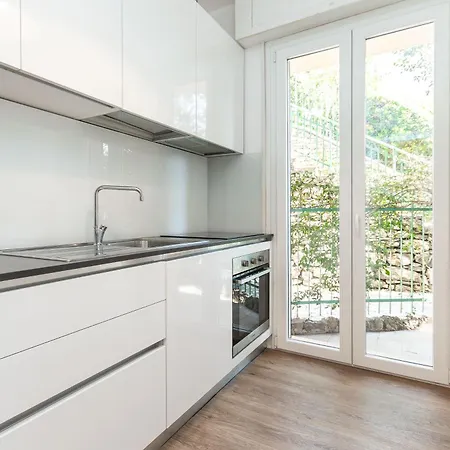Pet-friendly Vista Mare *