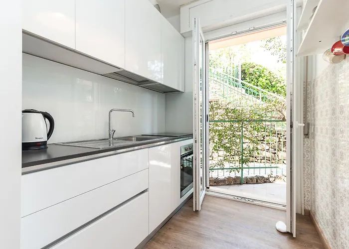 Pet-friendly Vista Mare Lejlighed